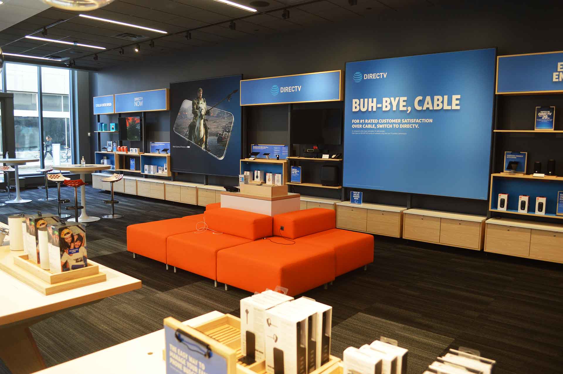 lounge area at at&t market st store